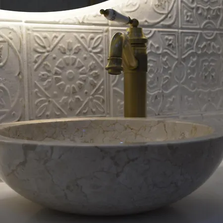 Eaux 住宿加早餐酒店