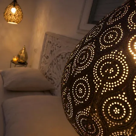 Eaux Couette-café 3*