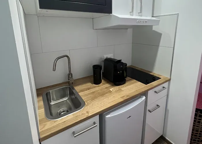 Eaux Bed & Breakfast